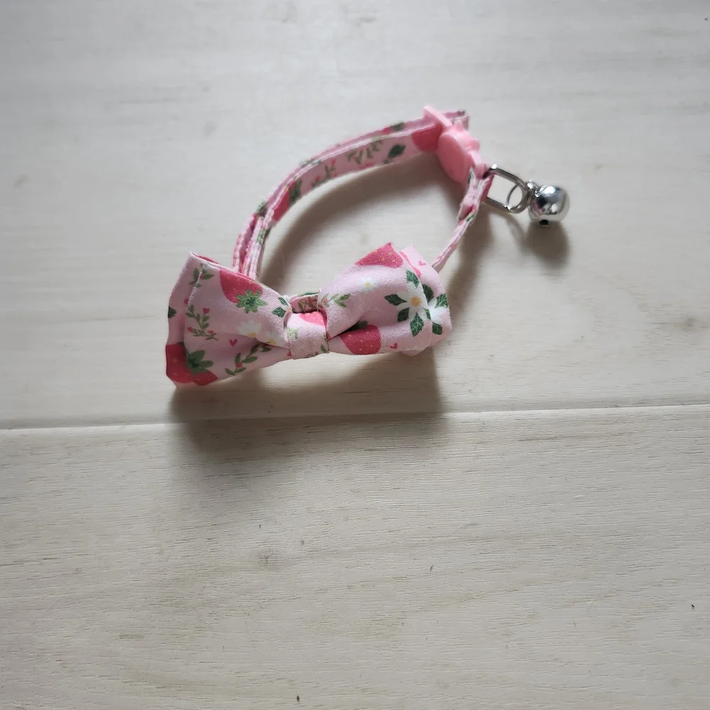 (2)pc NEW Pink Floral/Strawberry Pet Collars w/ Bells Set